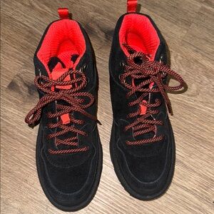 New UGG Highland High heritage boots size - USA 3